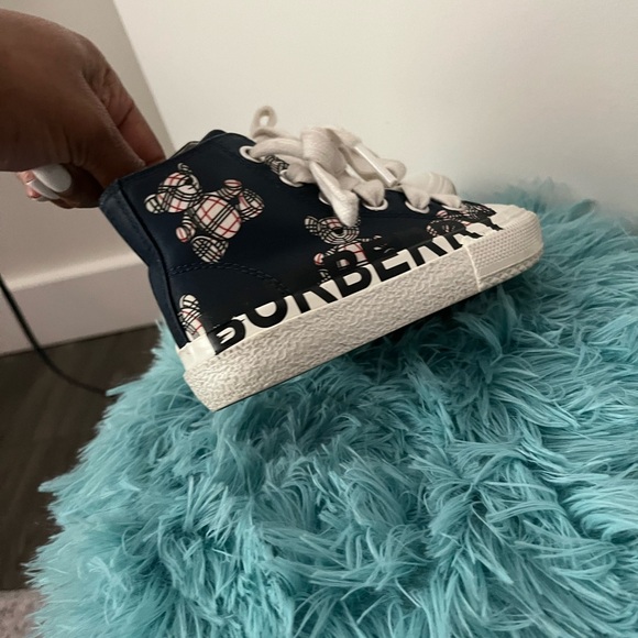 Authentic Blue Burberry Sneaker size 7C - Picture 4 of 4